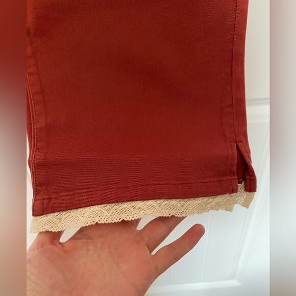 LOGO By Lori Goldstein Cottagecore Stretch Twill Ankle Pants W/Lace Detail 24W - Picture 2 of 9
